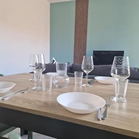 House 13 In Lägenhet *