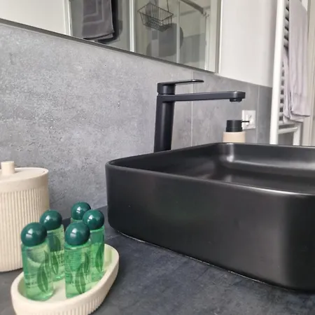 Apartman House 13 In