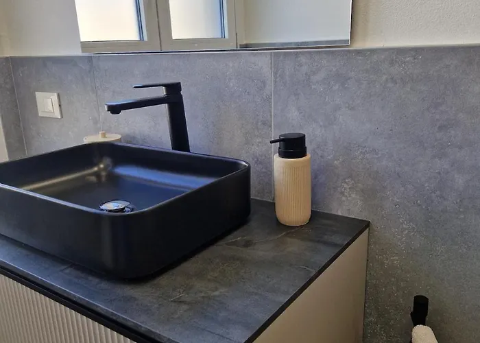 Apartman House 13 In