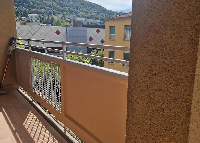 House 13 In Apartman Cernobbio